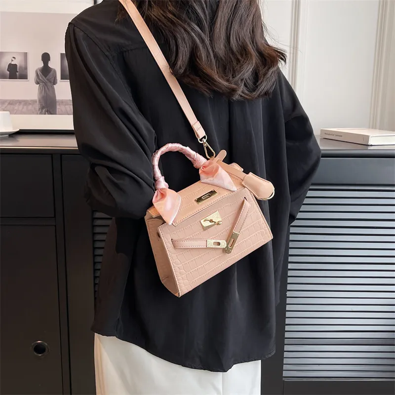 Yalu PU Handbag, Crossbody Bag Unisex Ecru/Black/Pink-12