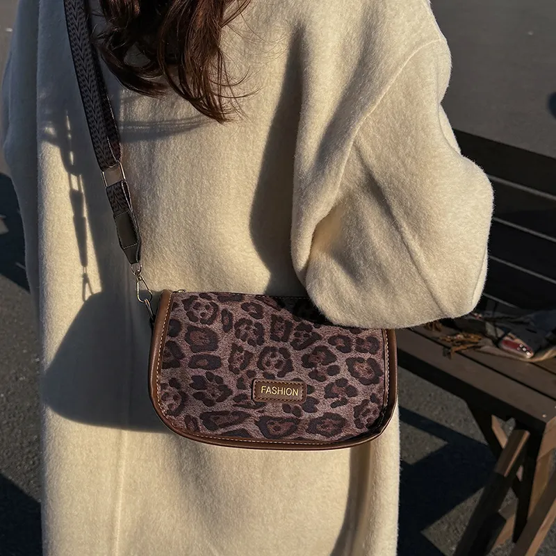 Yalu Flannelette Shoulder Bag, Crossbody Bag Women's Black Leopard Print/Brown Leopard Print-4