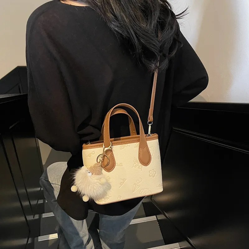 Yalu PU Handbag Regular Unisex White/Black/Pink/Brown-1