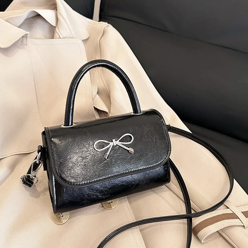 Yalu PU Crossbody Handbag Unisex Black/Red/Silver/Pink-3