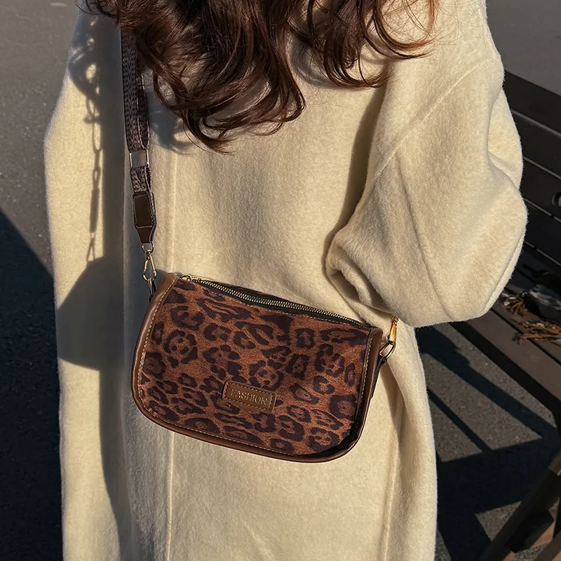 Yalu Flannelette Shoulder Bag, Crossbody Bag Women's Black Leopard Print/Brown Leopard Print-11