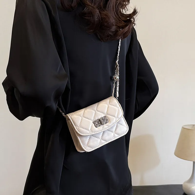 Yalu PU Crossbody Bag Unisex Black/White/Silver-9