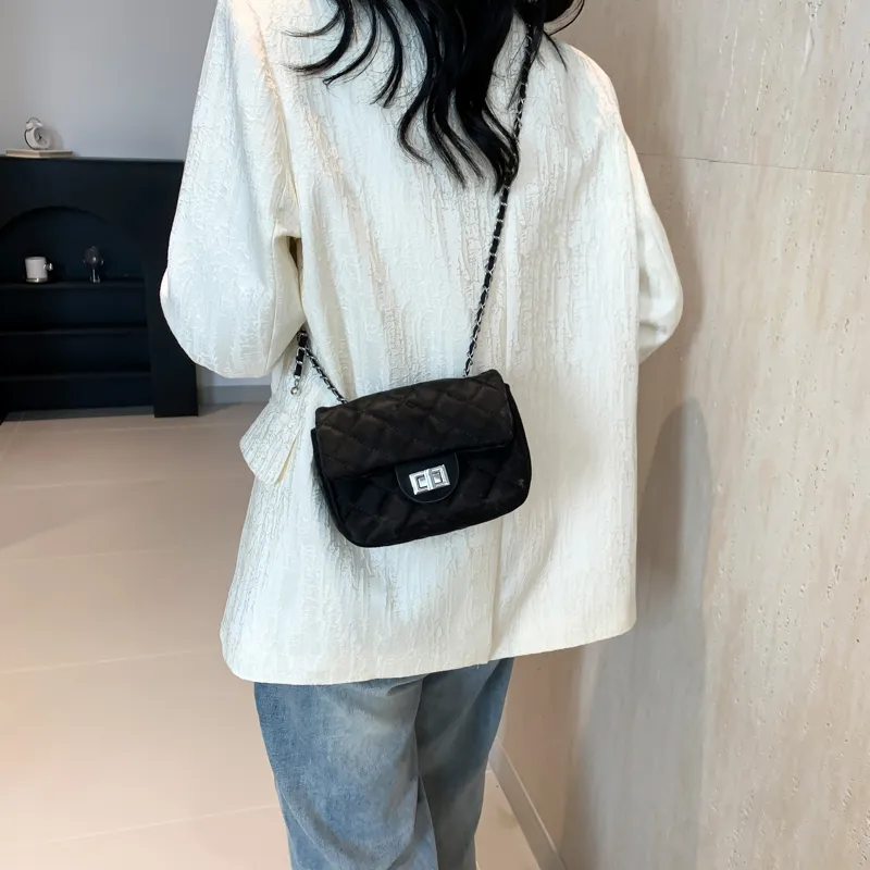 Yalu PVC Crossbody Bag Unisex White/Silver/Black/Pink-12