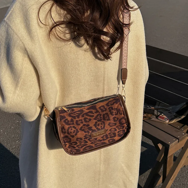 Yalu Flannelette Shoulder Bag, Crossbody Bag Women's Black Leopard Print/Brown Leopard Print-10