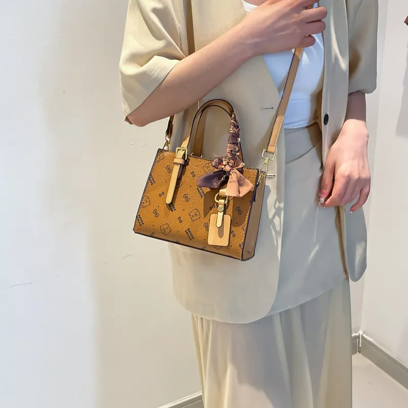 Yalu PU Handbag Unisex White/Pink/Brown/Coffee-14