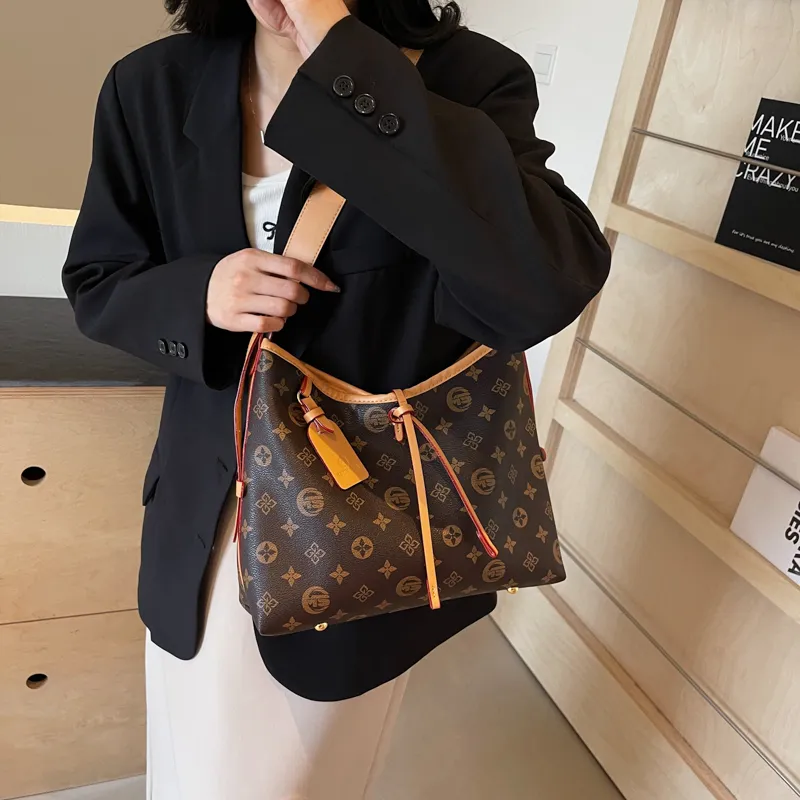Yalu PU Shoulder Bag Unisex Monogram Brown-3