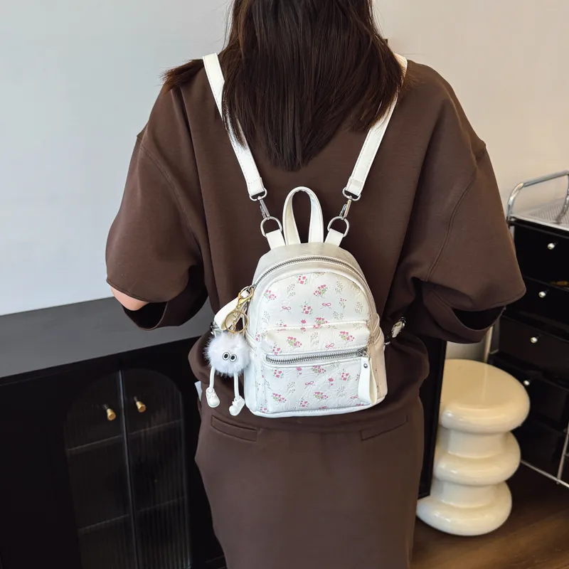 Yalu PU Backpack Unisex White/Silver/Black-19