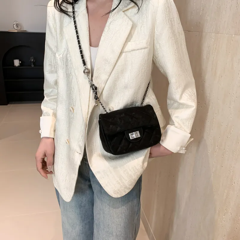 Yalu PVC Crossbody Bag Unisex White/Silver/Black/Pink-11