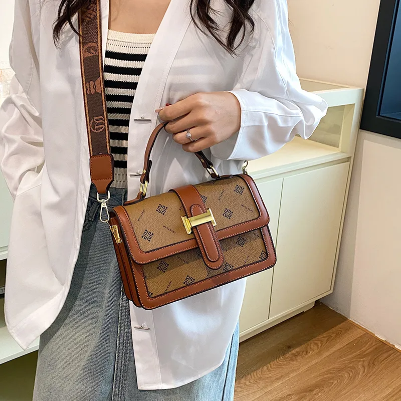 Yalu Polyvinyl Chloride PVC Leather Handbag Regular Unisex Ecru/Yellow/Brown-9