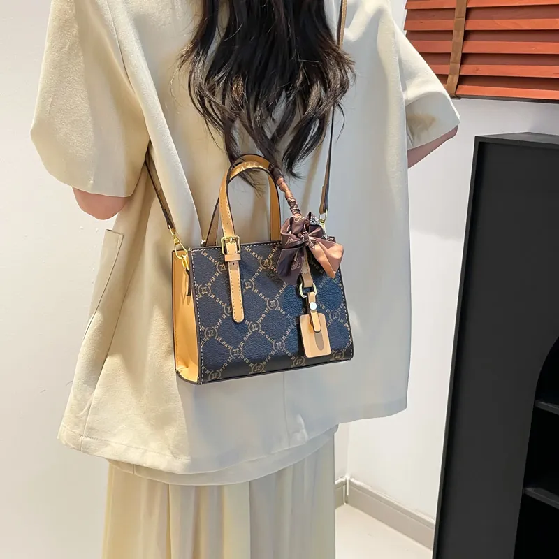 Yalu PU Handbag Unisex White/Pink/Brown/Coffee-22
