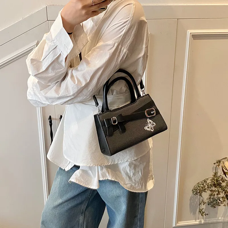 Yalu PU Handbag Unisex Black/Brown/Pink/White-3