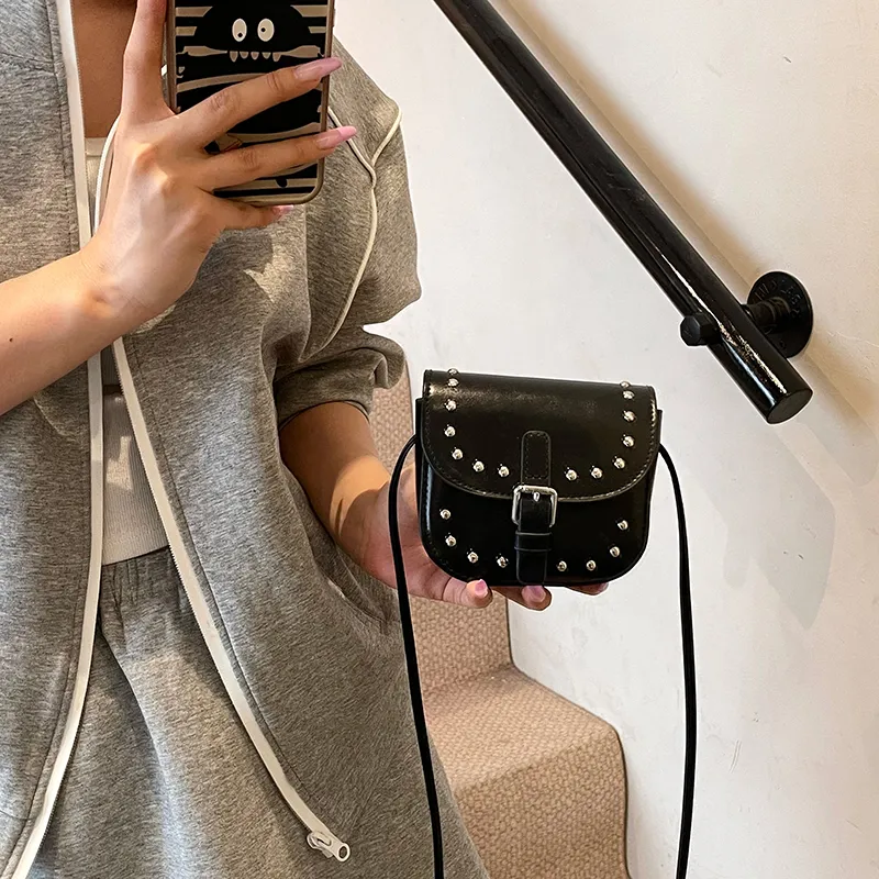 Yalu PU Shoulder Bag Unisex Silver/Pink/Black/Blue/White-13