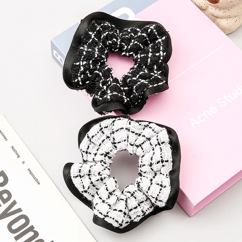 WIR ORNAMENTS Fabric Hair Tie Women's-7