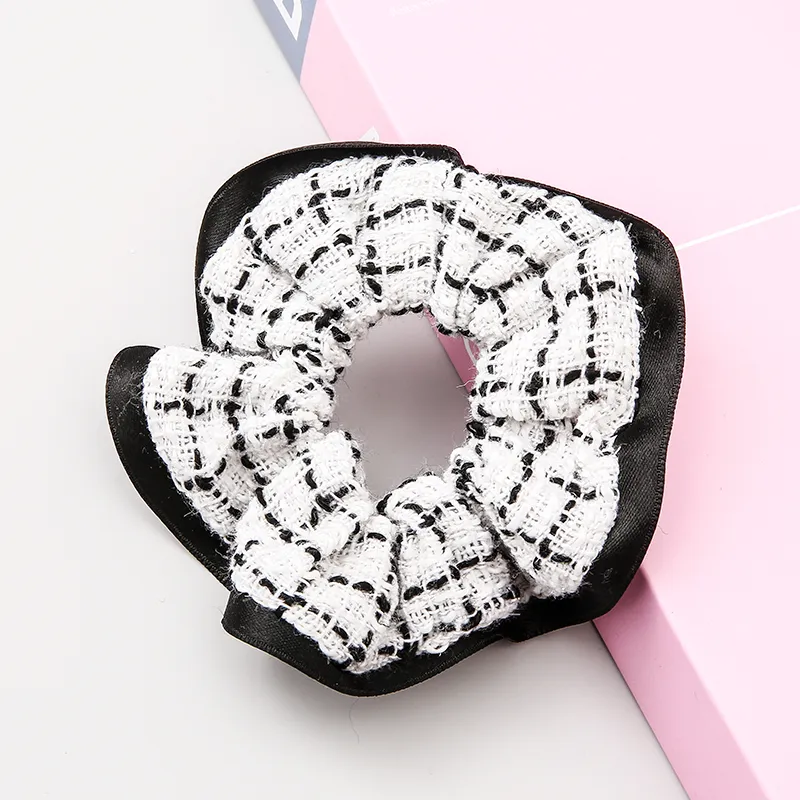 WIR ORNAMENTS Fabric Hair Tie Women's-1