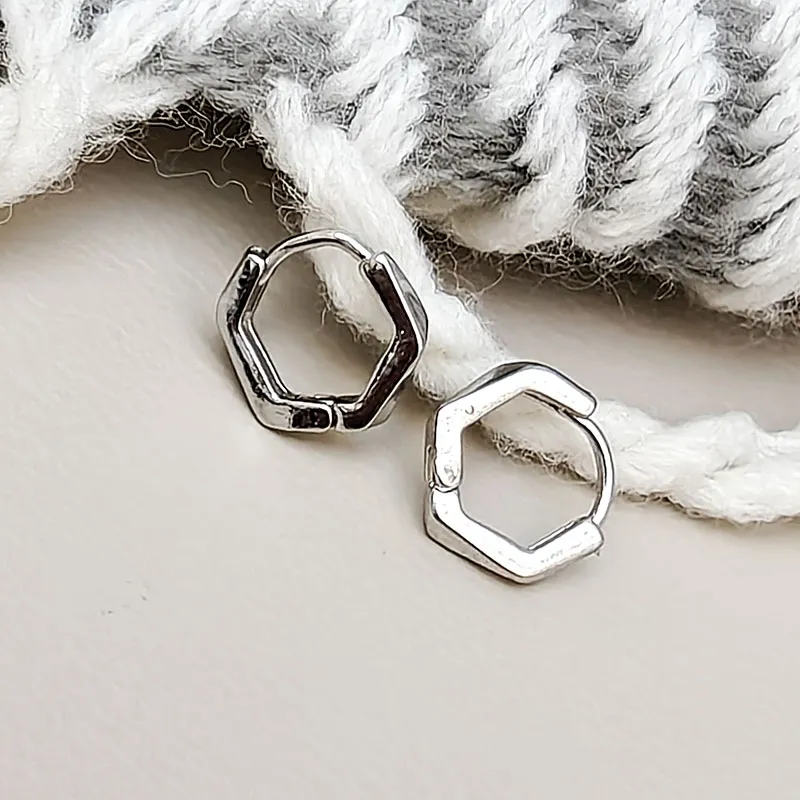 WIR ORNAMENTS Gold Plated Copper Hoop Earrings In Silver Unisex-3