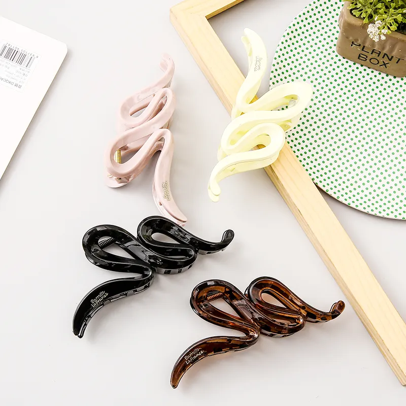 WIR ORNAMENTS Acrylic Hair Clips Women's-2