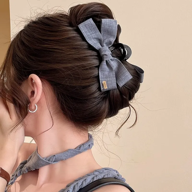 WIR ORNAMENTS Acrylic Hair Clips Women's-1