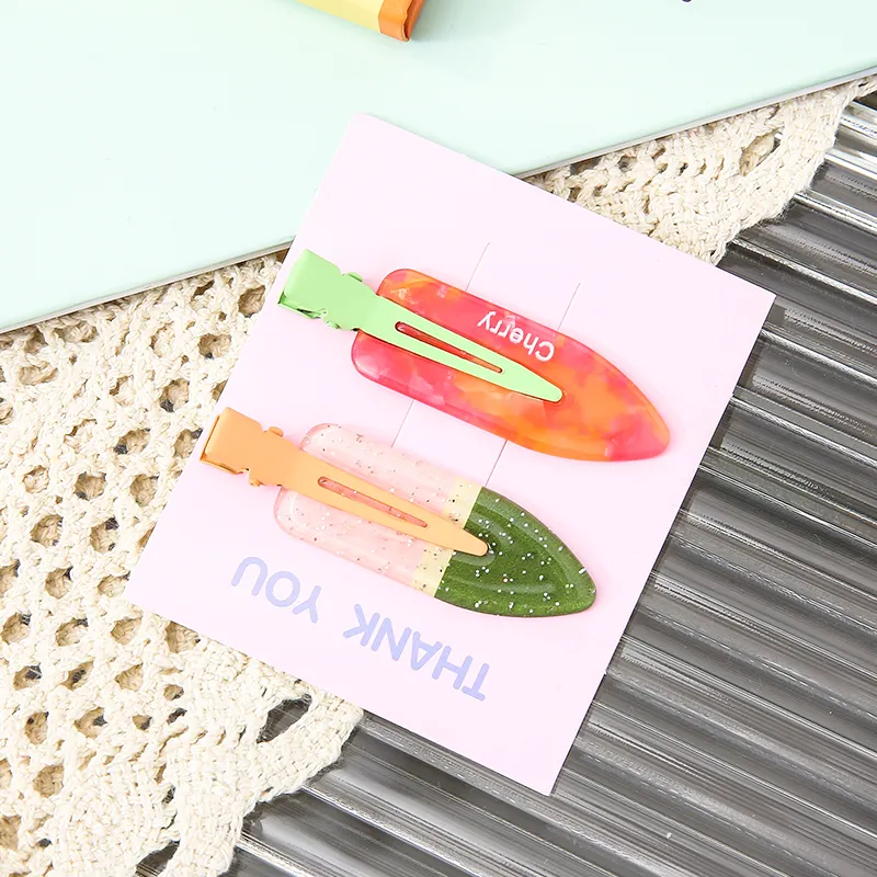 WIR ORNAMENTS Acrylic Hair Clips Women's-1