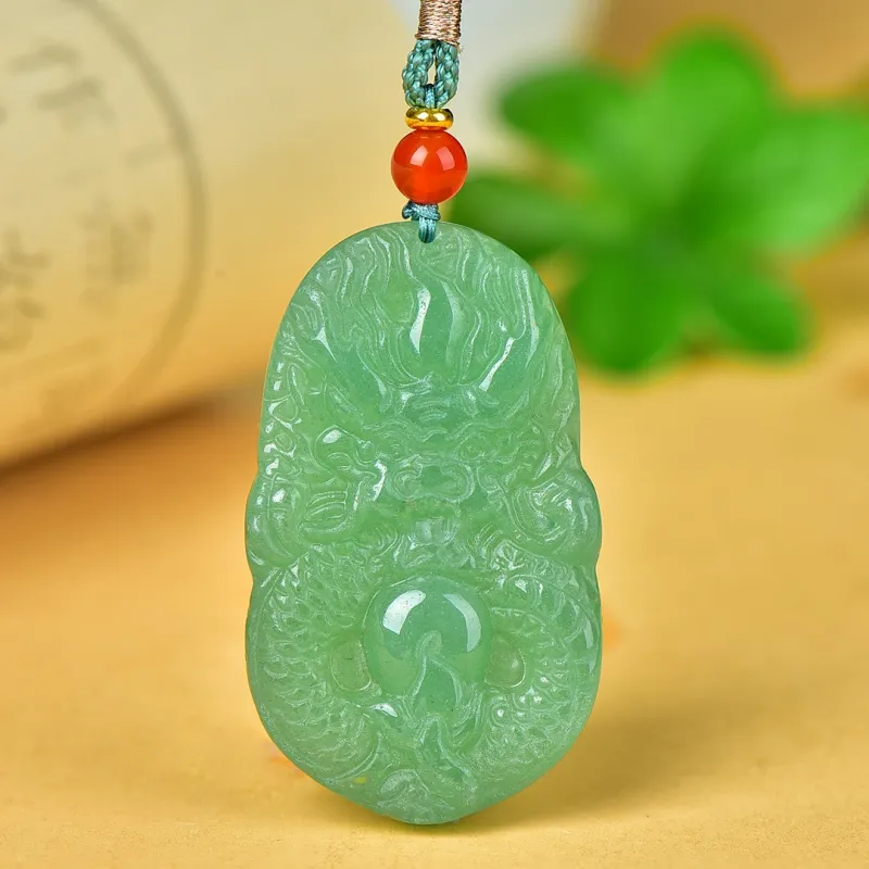 HUWEI Aventurine Jade Necklaces Unisex-2