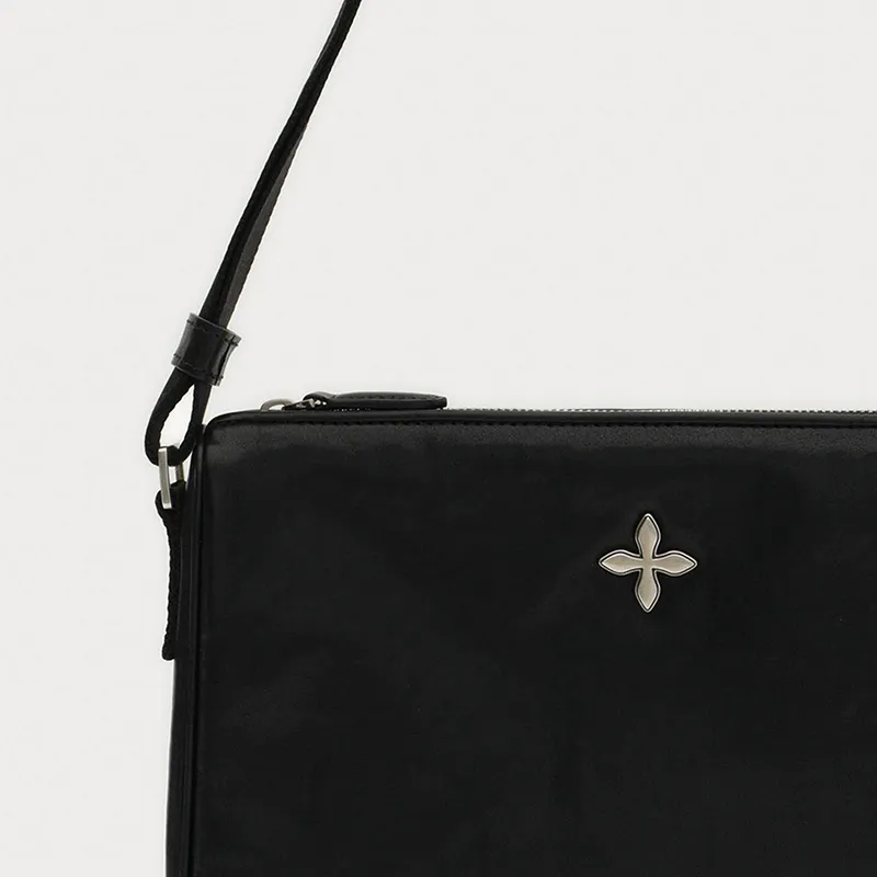 SMFK Shoulder Bags Wilderness Black-3