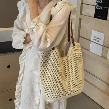 Tonlion Yarn Shoulder Bag Regular Large Size Women's Ecru