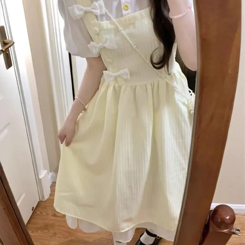 DOKZB Short Sleeved Dress Women's Light Yellow-4