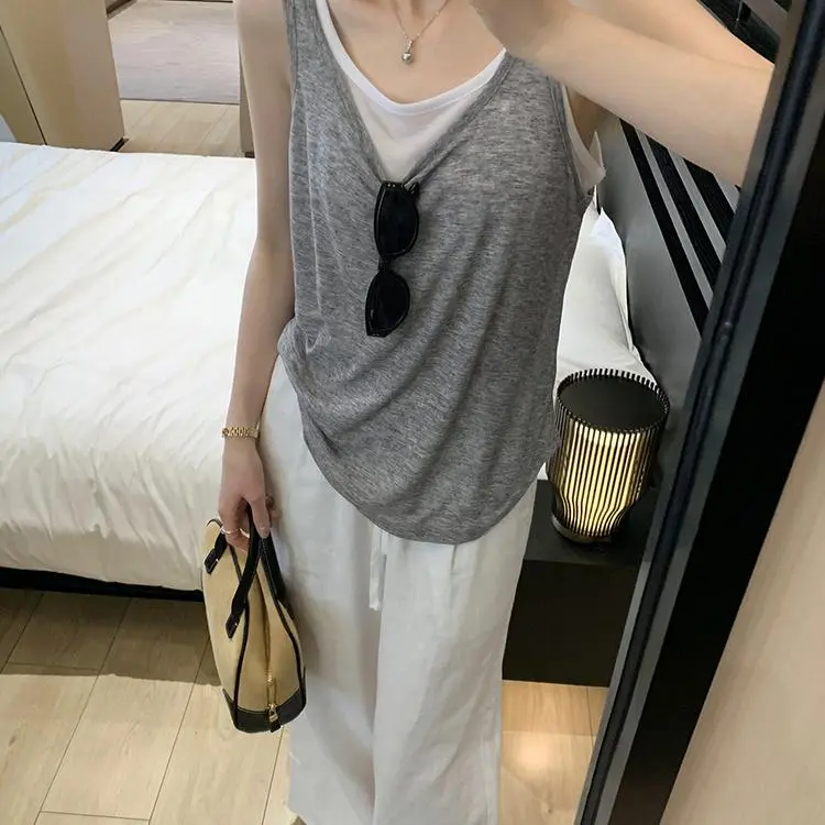 DOKZB Tank Tops Women's Gray-5
