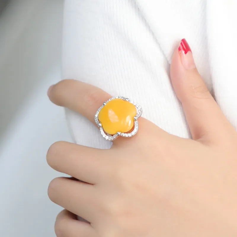 S&A Amber Beeswax Rings Women's-3