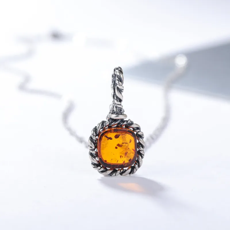 S&A Amber Jade Necklaces Women's-2