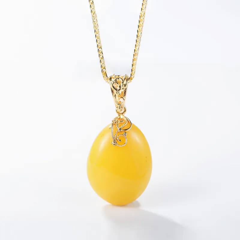 S&A Inlaid Amber Beeswax Necklaces Women's-1