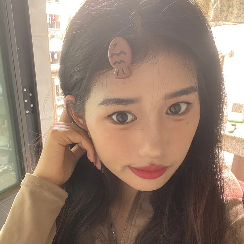 LINGJIE Acrylic Hair Clips Women's White-9
