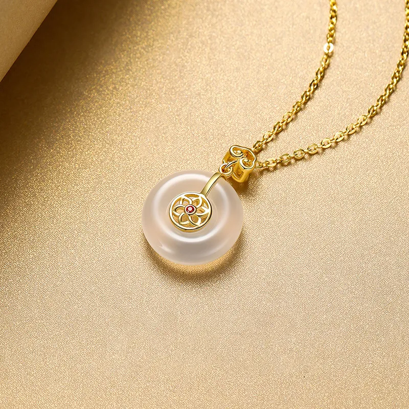 CHINA GOLD Chalcedony Jade Necklaces Women's-1