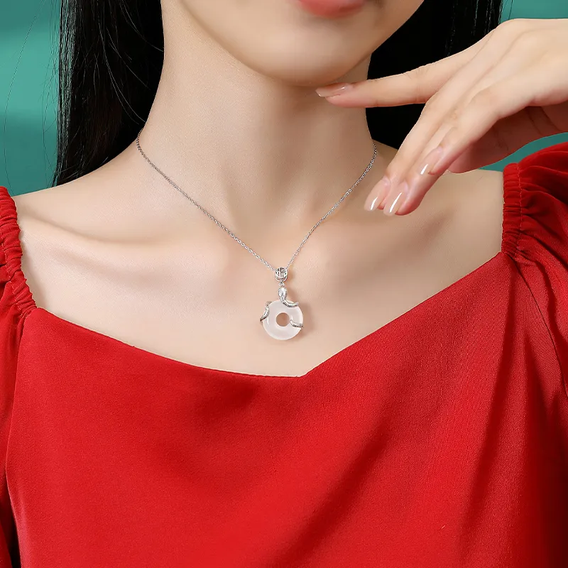 CHINA GOLD Chalcedony Necklaces Women's-5