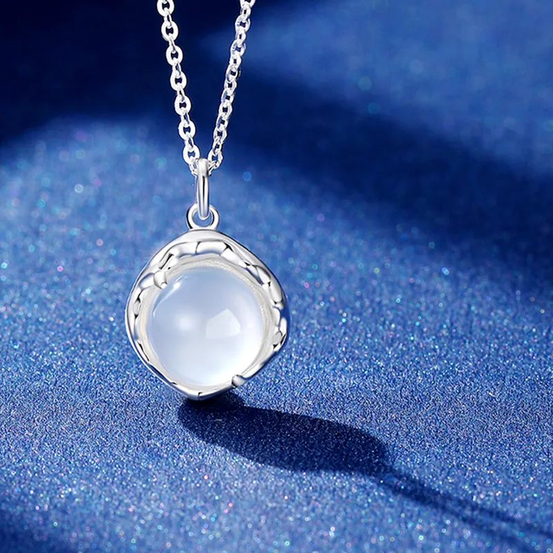 CHINA GOLD Chalcedony Necklaces Women's-4