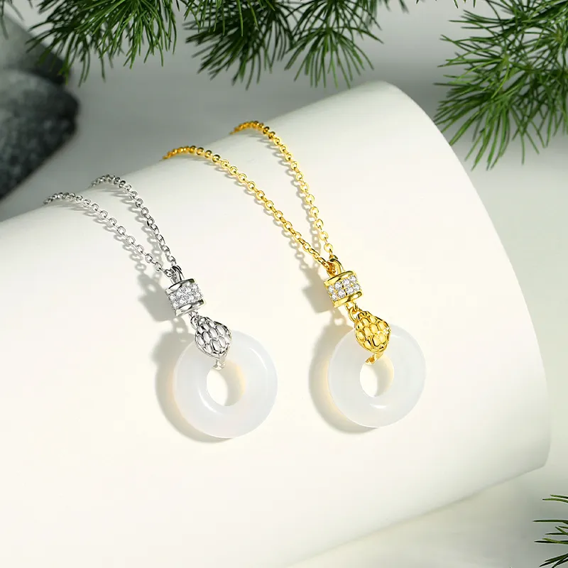 CHINA GOLD Chalcedony Necklaces Women's-1