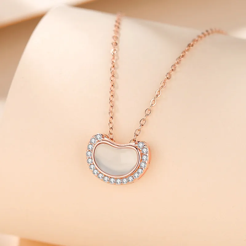 CHINA GOLD Chalcedony Necklaces Women's-1