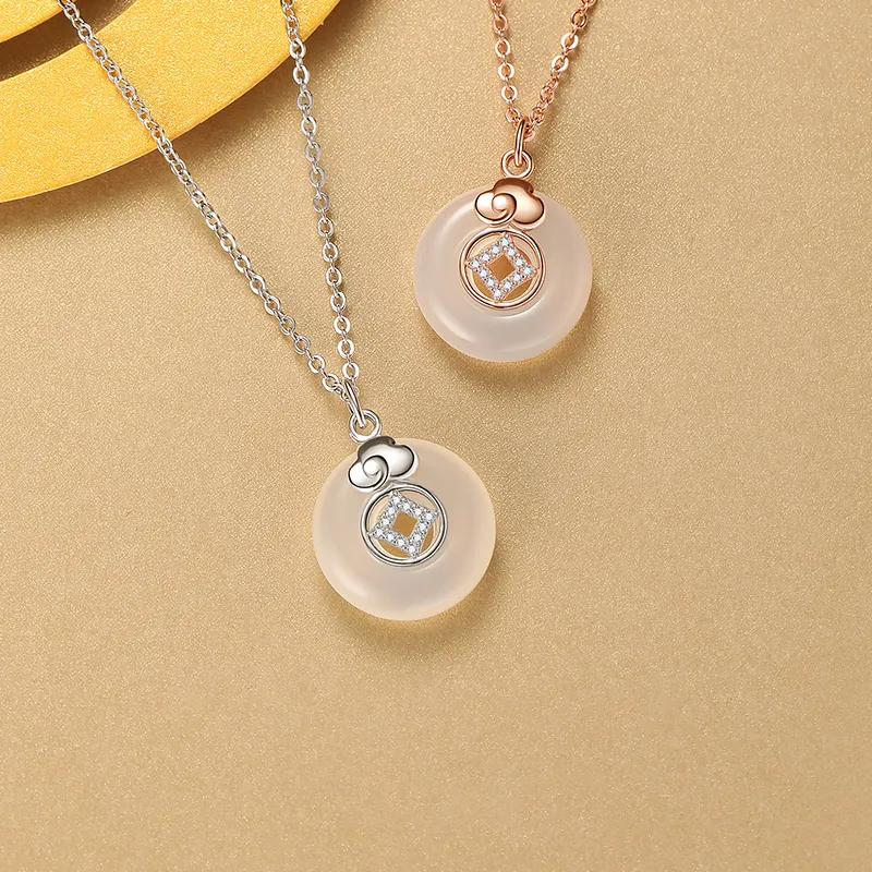 CHINA GOLD Chalcedony Jade Necklaces Women's-1