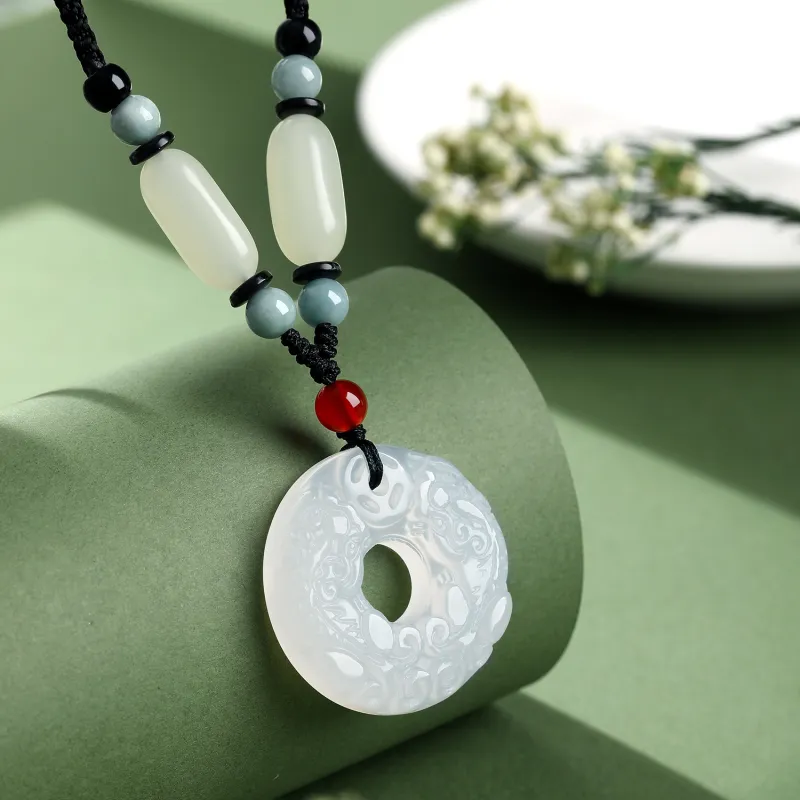 CHINA GOLD Chalcedony Jade Necklaces Unisex-2