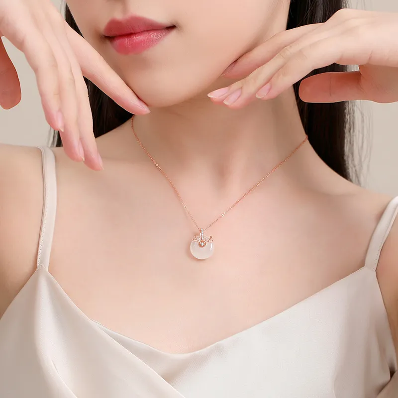 CHINA GOLD Chalcedony Necklaces Women's-2