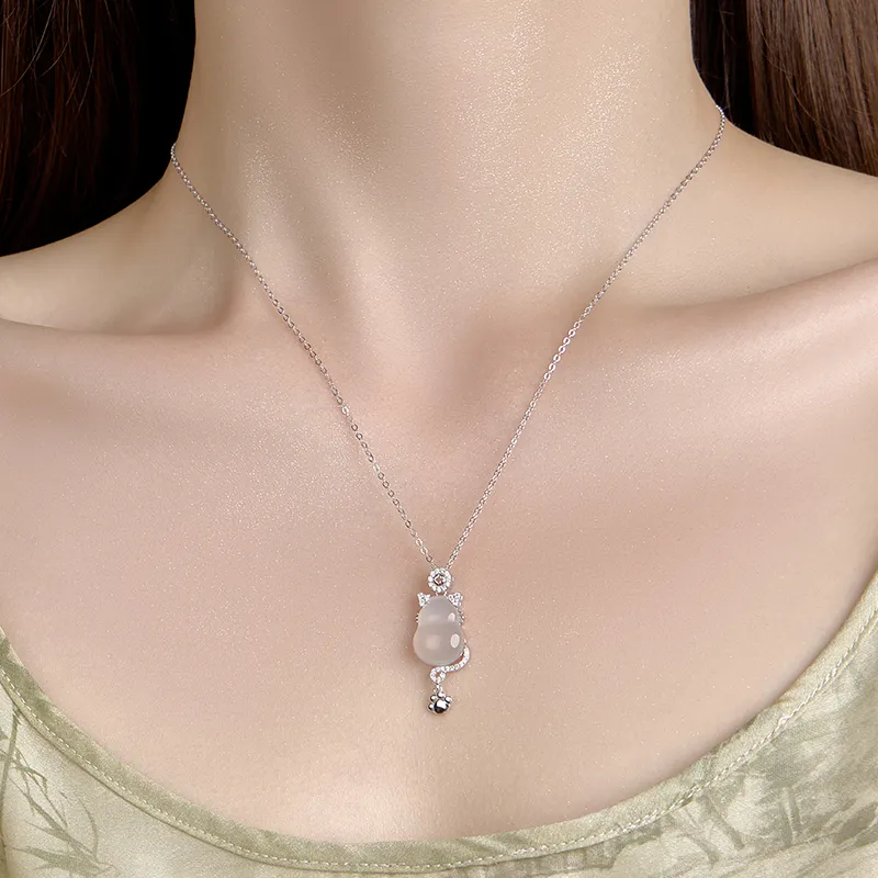 CHINA GOLD Chalcedony Necklaces Women's-2