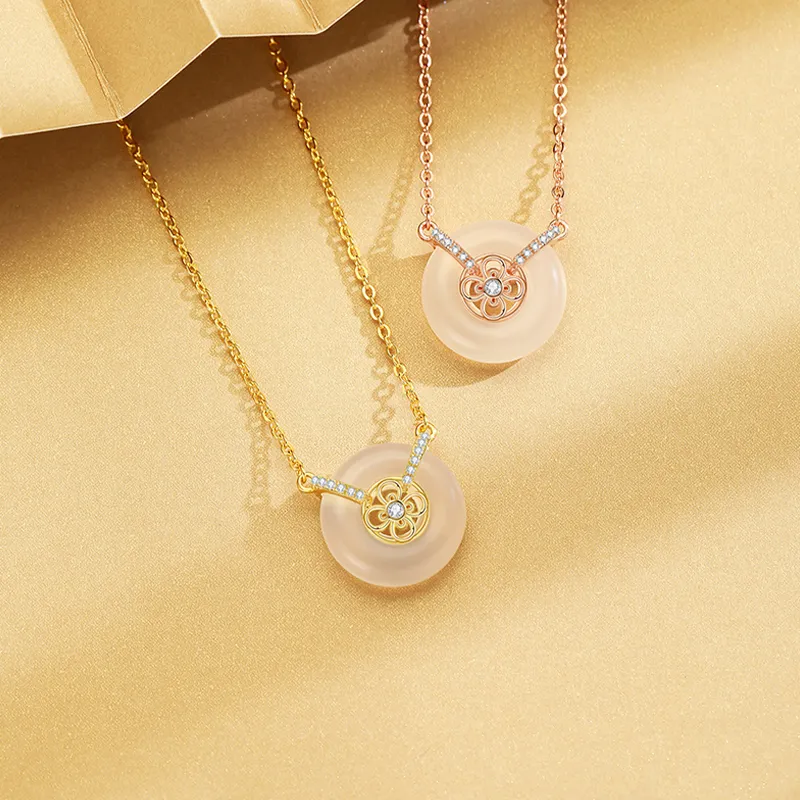 CHINA GOLD Chalcedony Necklaces Women's-1