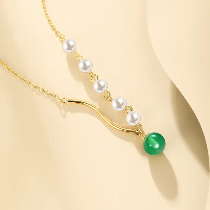 CHINA GOLD Chalcedony Jade Necklaces Women's-1