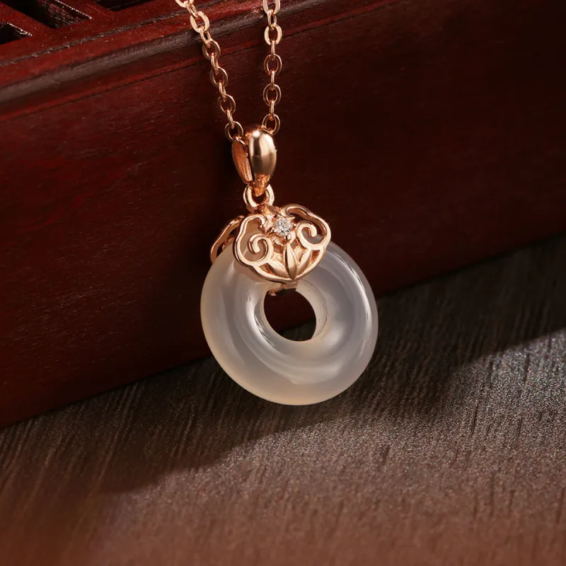 CHINA GOLD Chalcedony Necklaces Women's-1