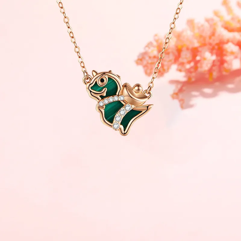 CHINA GOLD Malachite Necklaces Women's-3