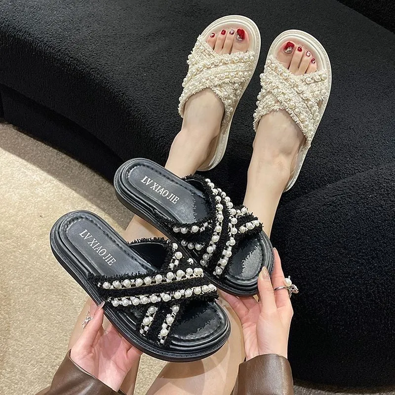 Yamada Hyakuju Slippers Black Ecru-3