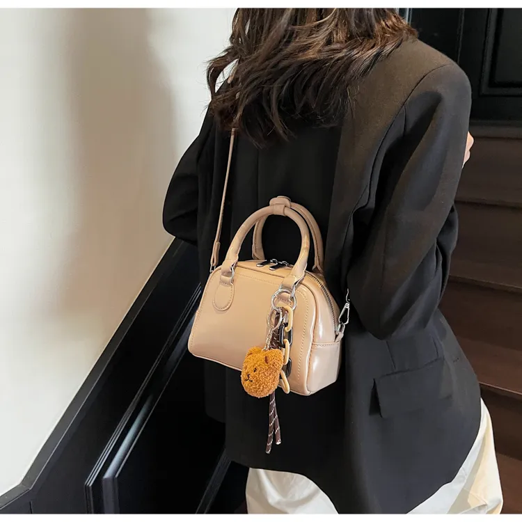 ROUNDOT PU Shoulder Bag Crossbody Bag Handbag Regular Women's Ecru Black/Khaki/Light Brown-16