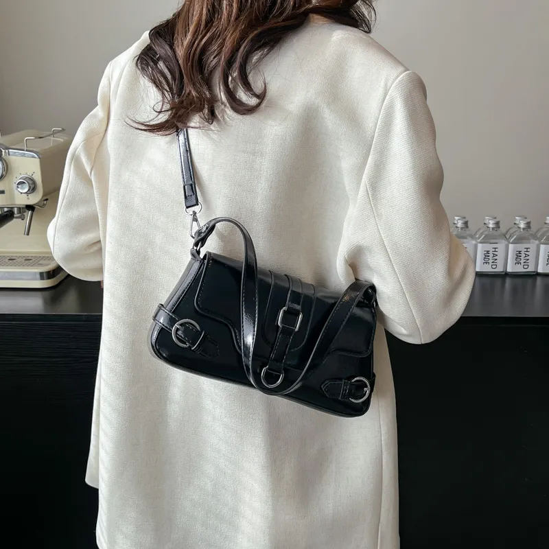 ROUNDOT PU Handbag Shoulder Bag Crossbody Bag Regular Women's White/Black/Red/Pink/Brown-11