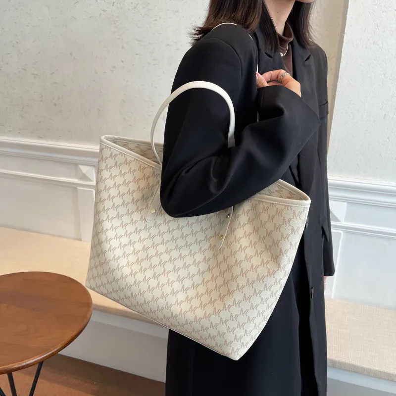 ROUNDOT PU Shoulder Bag Tote Regular Women's Ecru/Coffee/Black-5