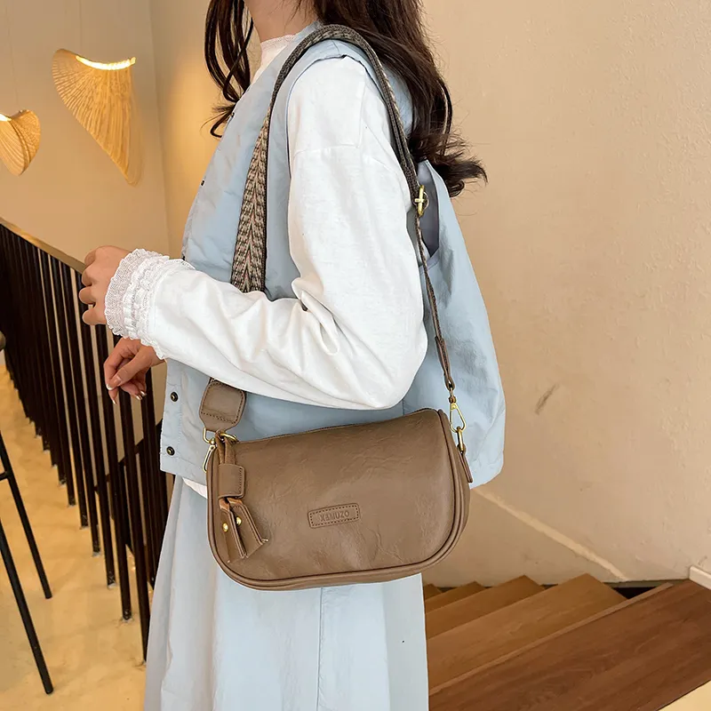 ROUNDOT PU Crossbody Bag Women's Black/Khaki/Coffee-13