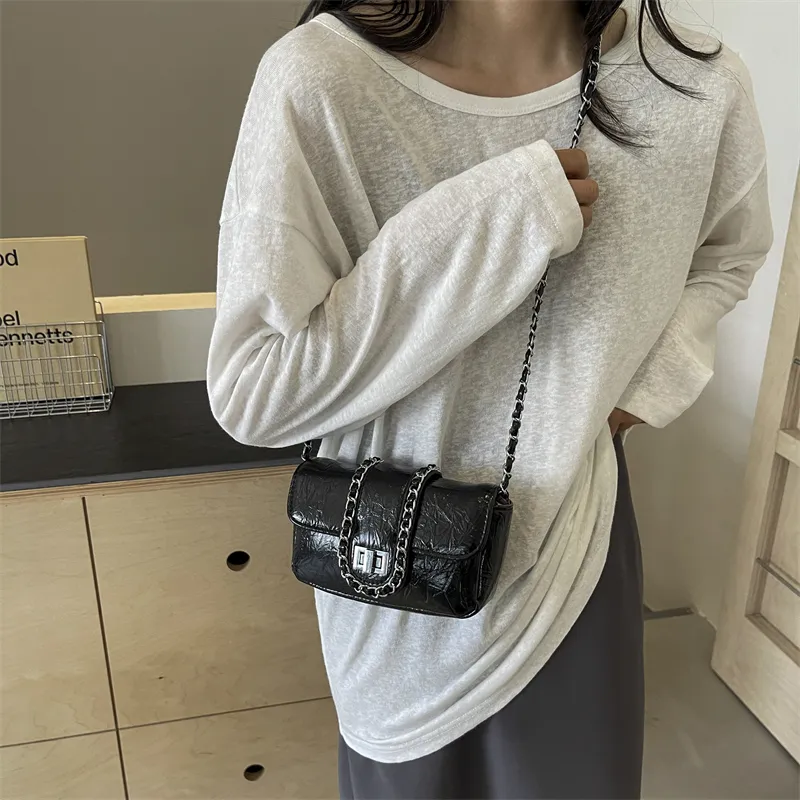 ROUNDOT PU Crossbody Bag Regular Women's Silver/Black/Gold-8